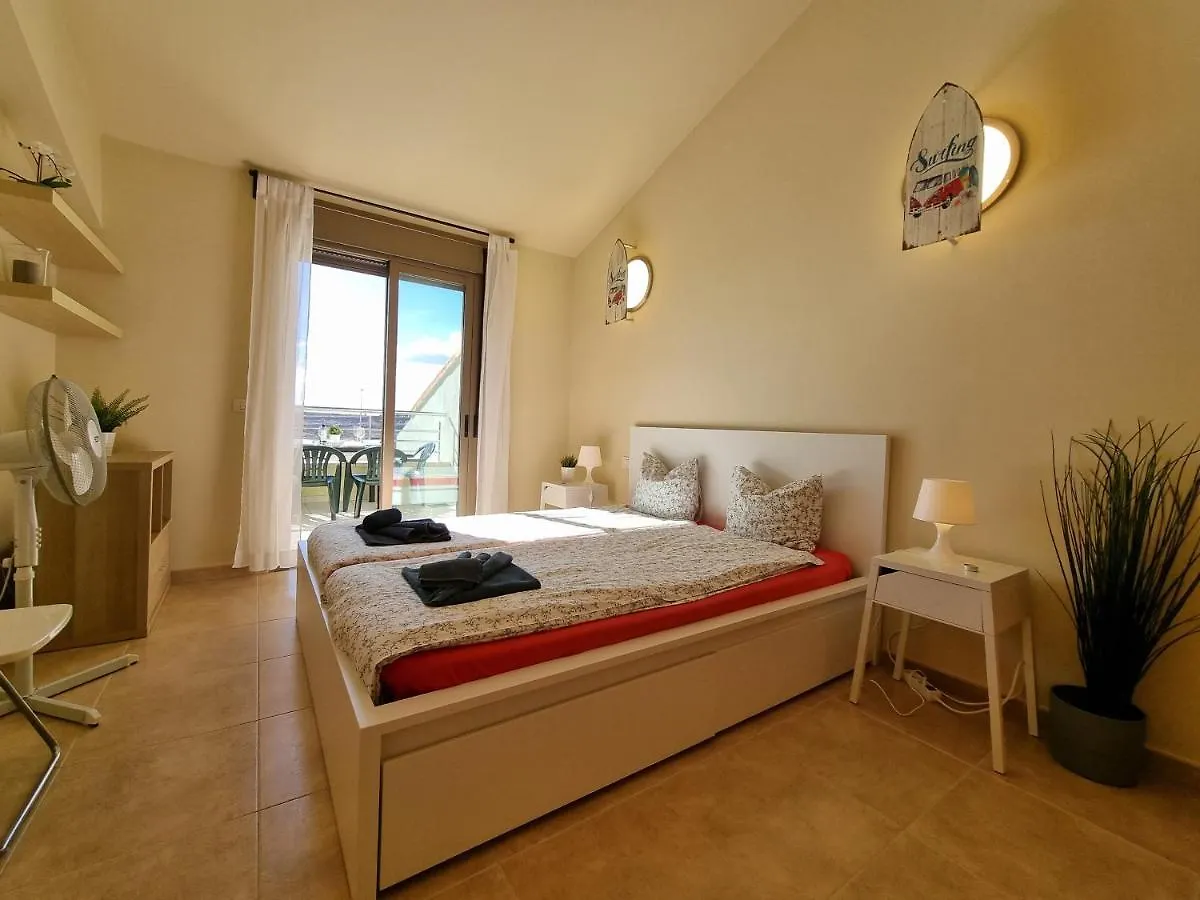 Villa Los Vientos Only 100M To The Surf Beach, Terrace, Balcony, Sea View, Wifi Granadilla De Abona 0*,