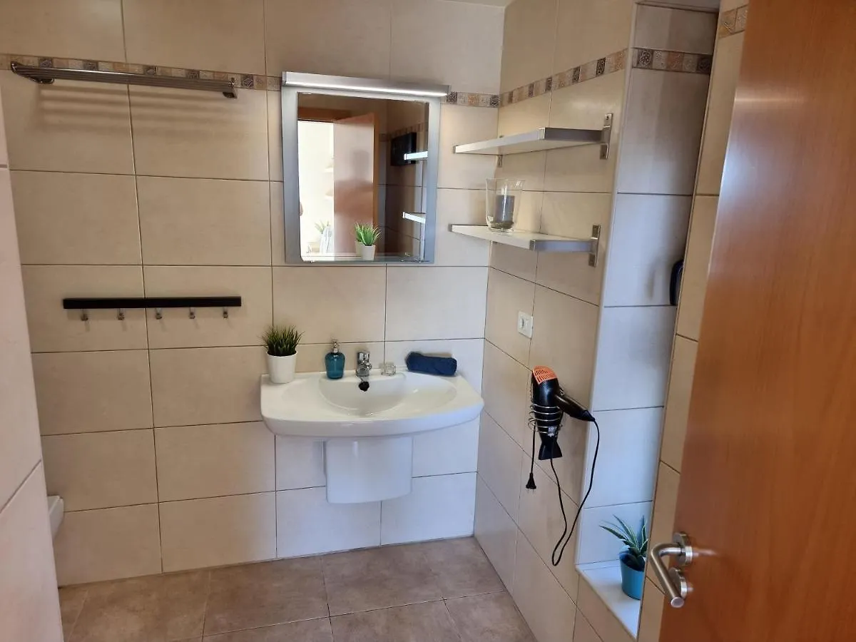 Holiday home Villa Los Vientos Only 100M To The Surf Beach, Terrace, Balcony, Sea View, Wifi Granadilla De Abona